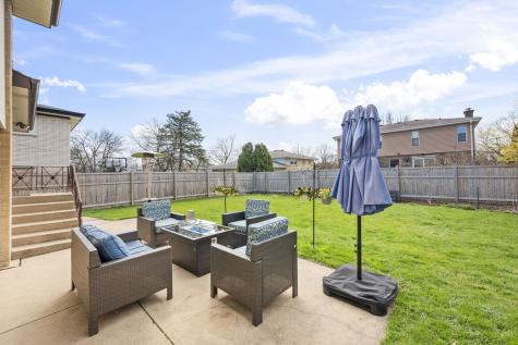 8709 West Madison Drive Niles IL 60714