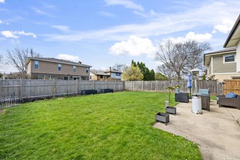 8709 West Madison Drive Niles IL 60714