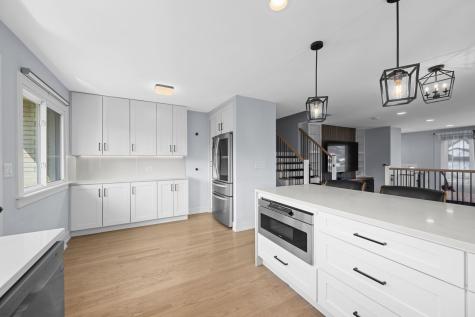 8709 West Madison Drive Niles IL 60714