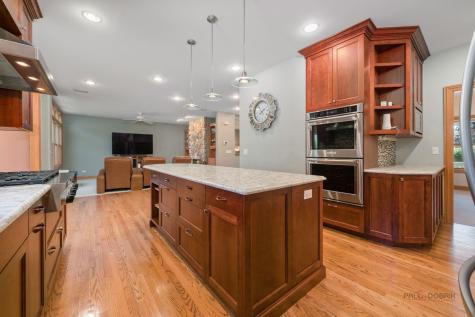 31016 Prairie Ridge Court Libertyville IL 60048