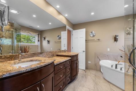 1983 Wilshire Court Buffalo Grove IL 60089