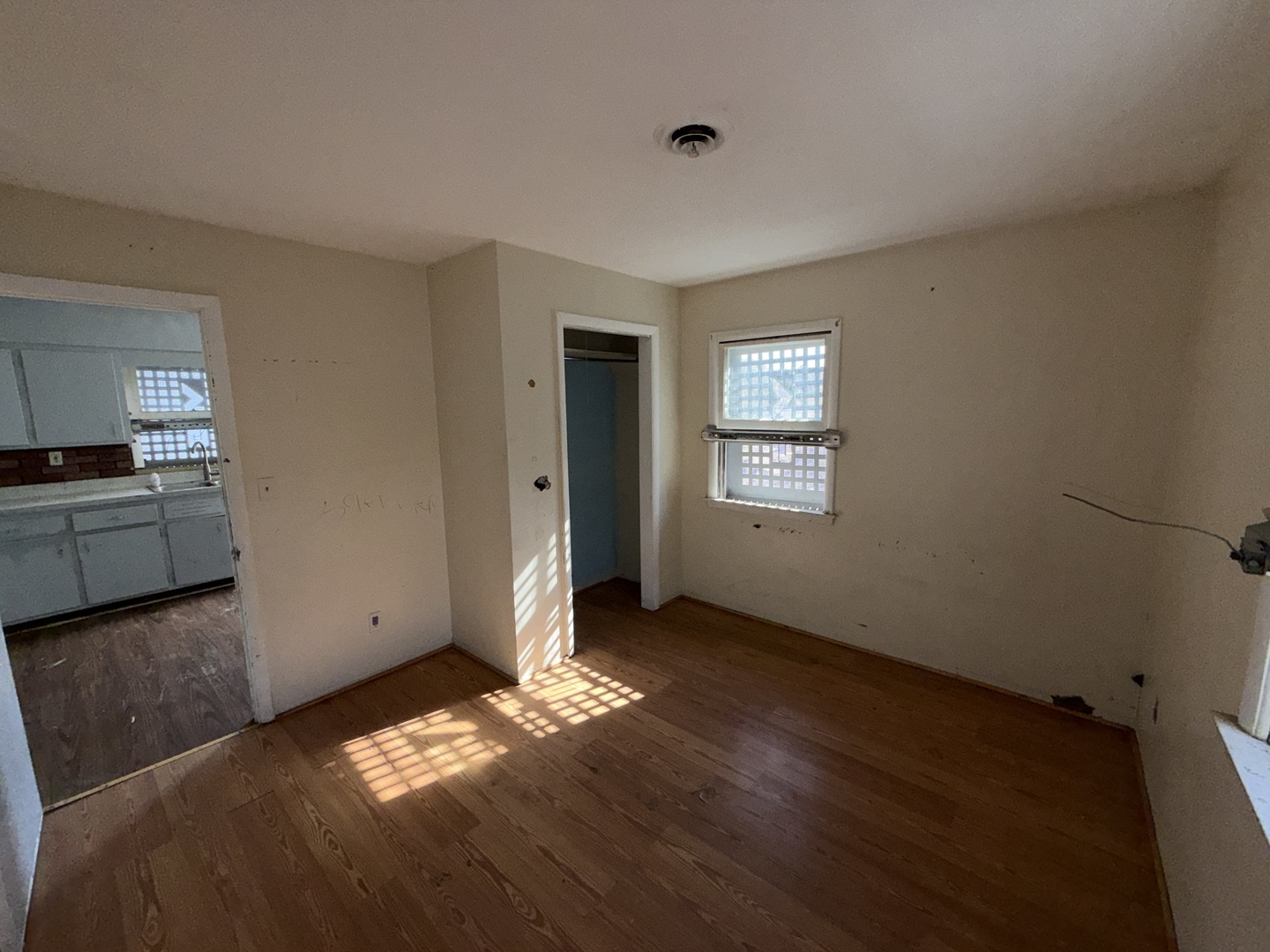 962 Oliver Avenue Aurora IL 60506