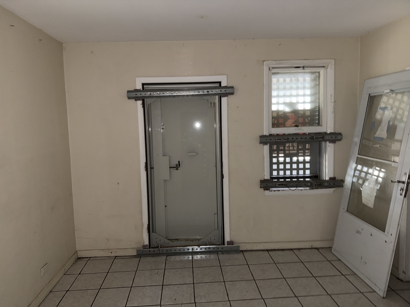 962 Oliver Avenue Aurora IL 60506