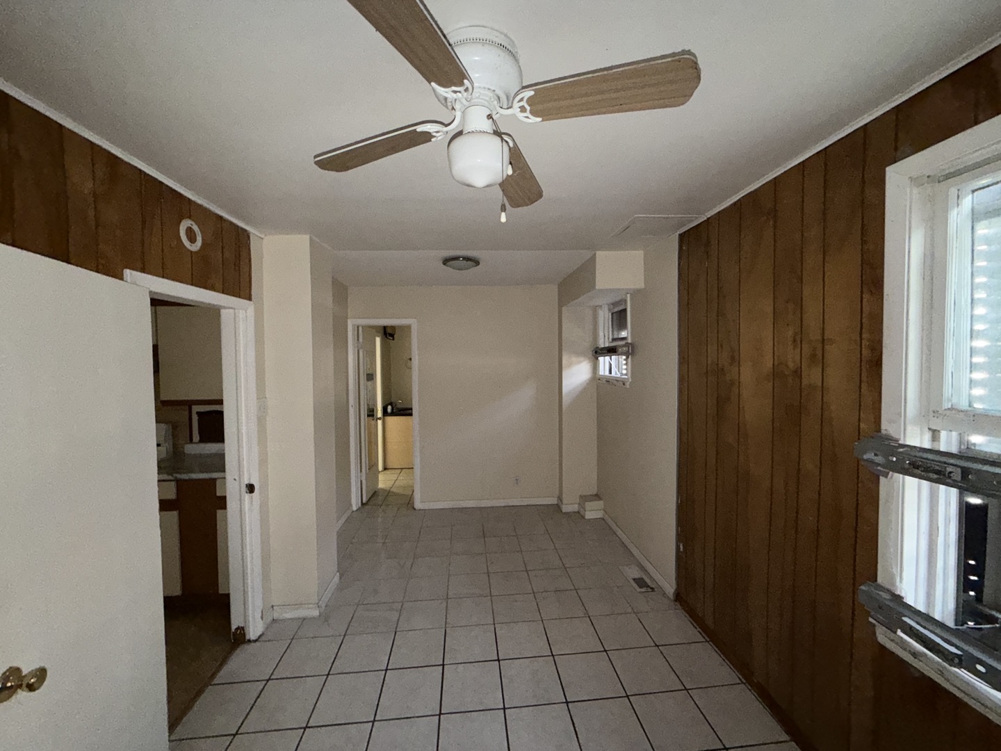 962 Oliver Avenue Aurora IL 60506