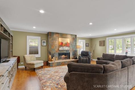 526 72ND Street Darien IL 60561