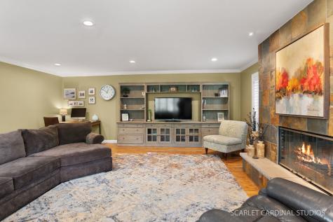 526 72ND Street Darien IL 60561
