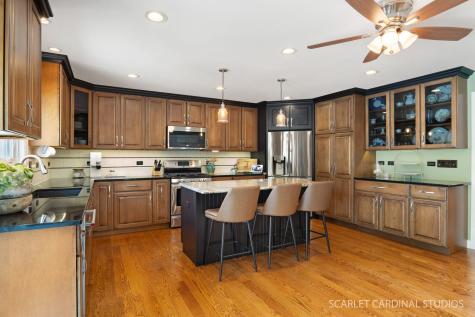 526 72ND Street Darien IL 60561