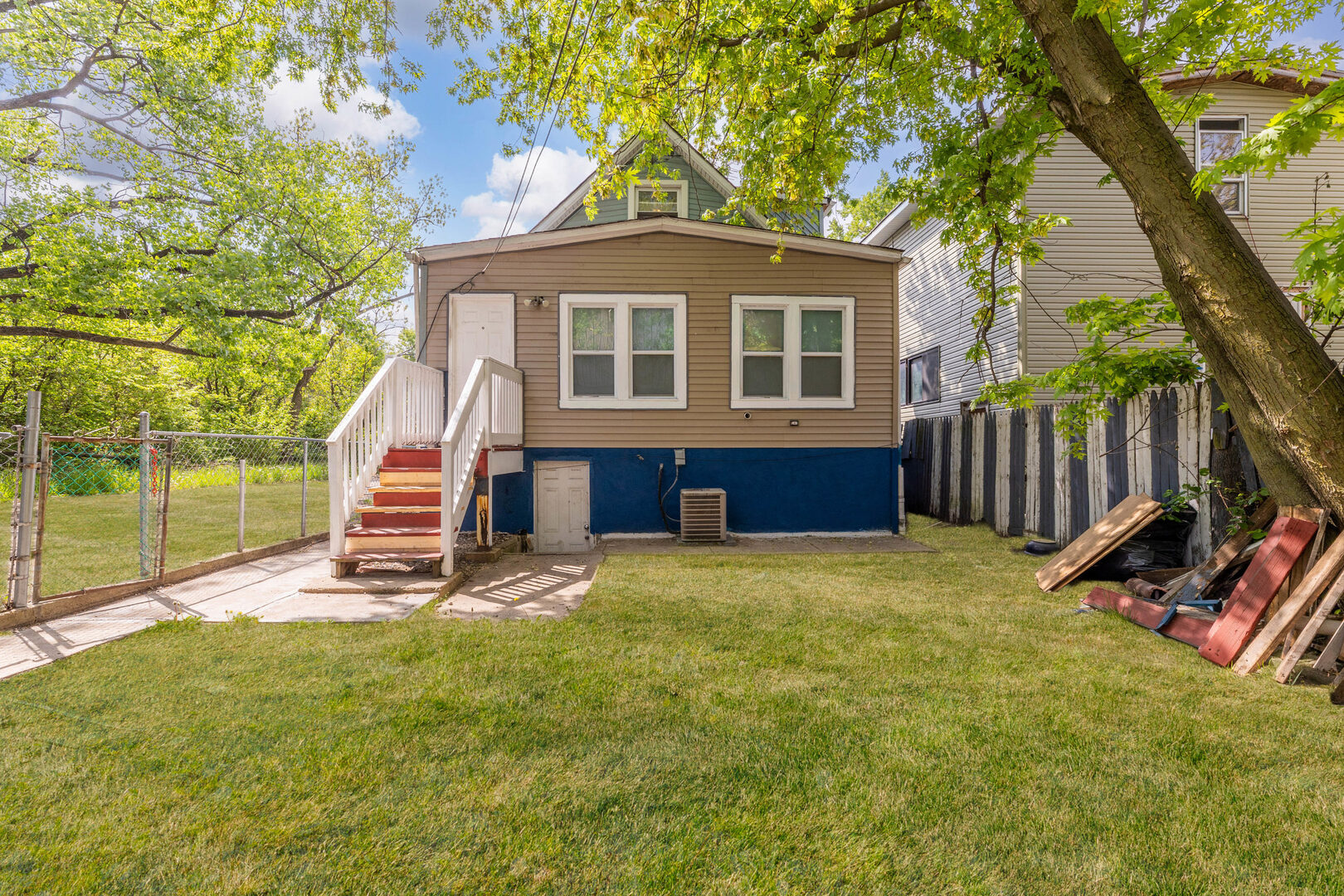 2208 West 54th Place Chicago IL 60609