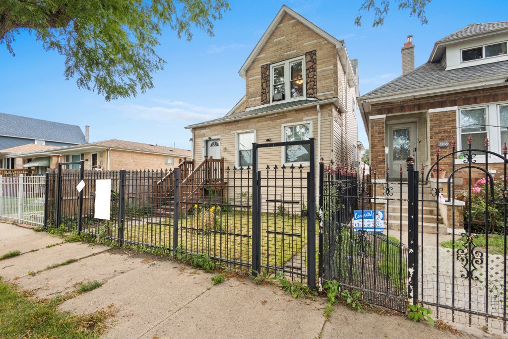 3710 West 60th Place Chicago IL 60629