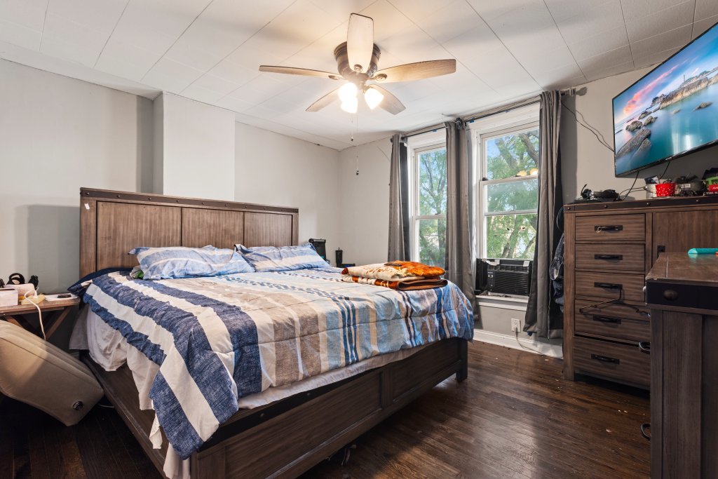 3710 West 60th Place Chicago IL 60629