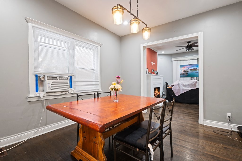 3710 West 60th Place Chicago IL 60629