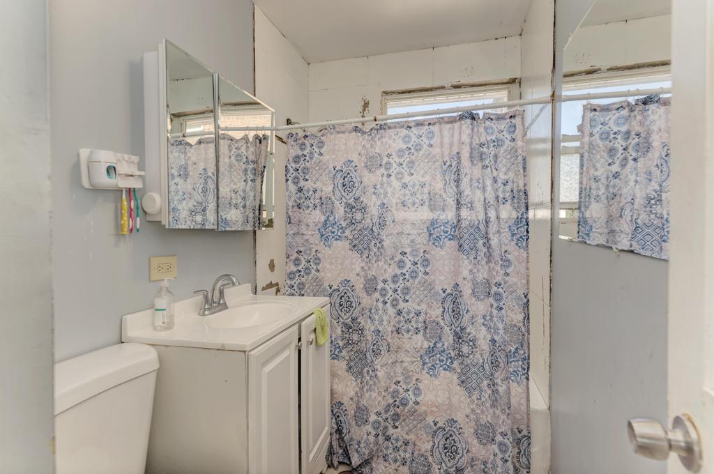 9760 South Dobson Avenue Chicago IL 60628