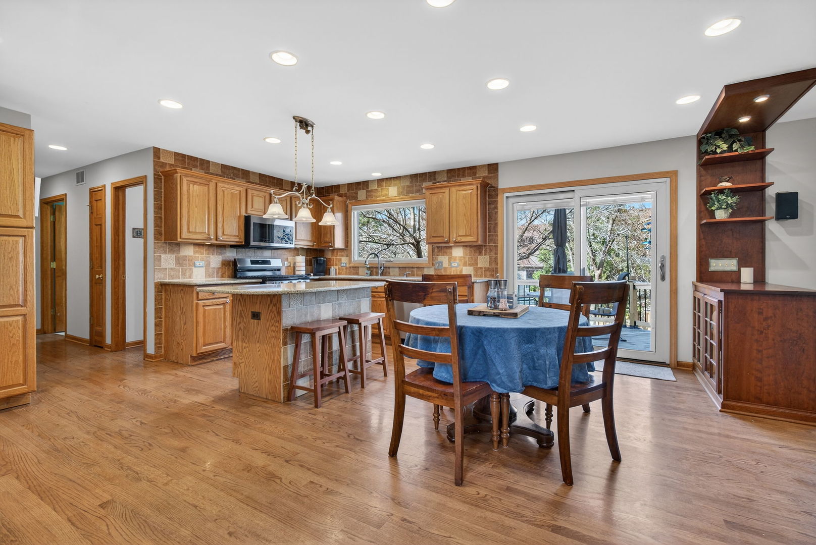 113 Woodlet Lane Bolingbrook IL 60490