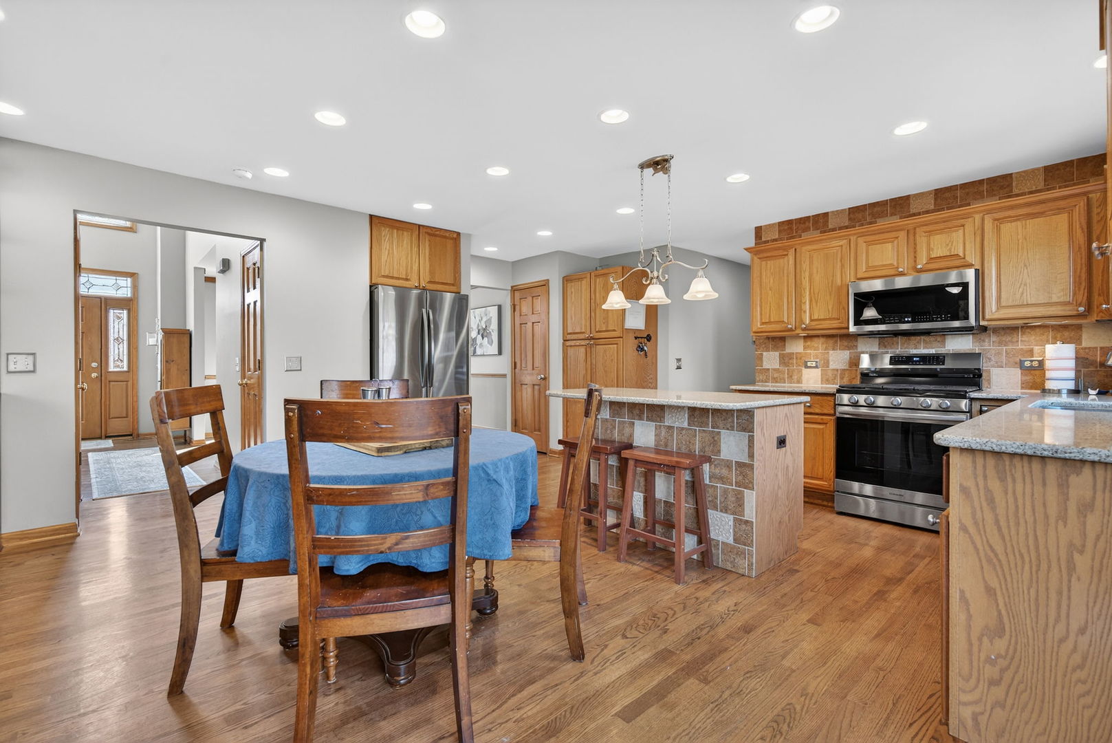 113 Woodlet Lane Bolingbrook IL 60490