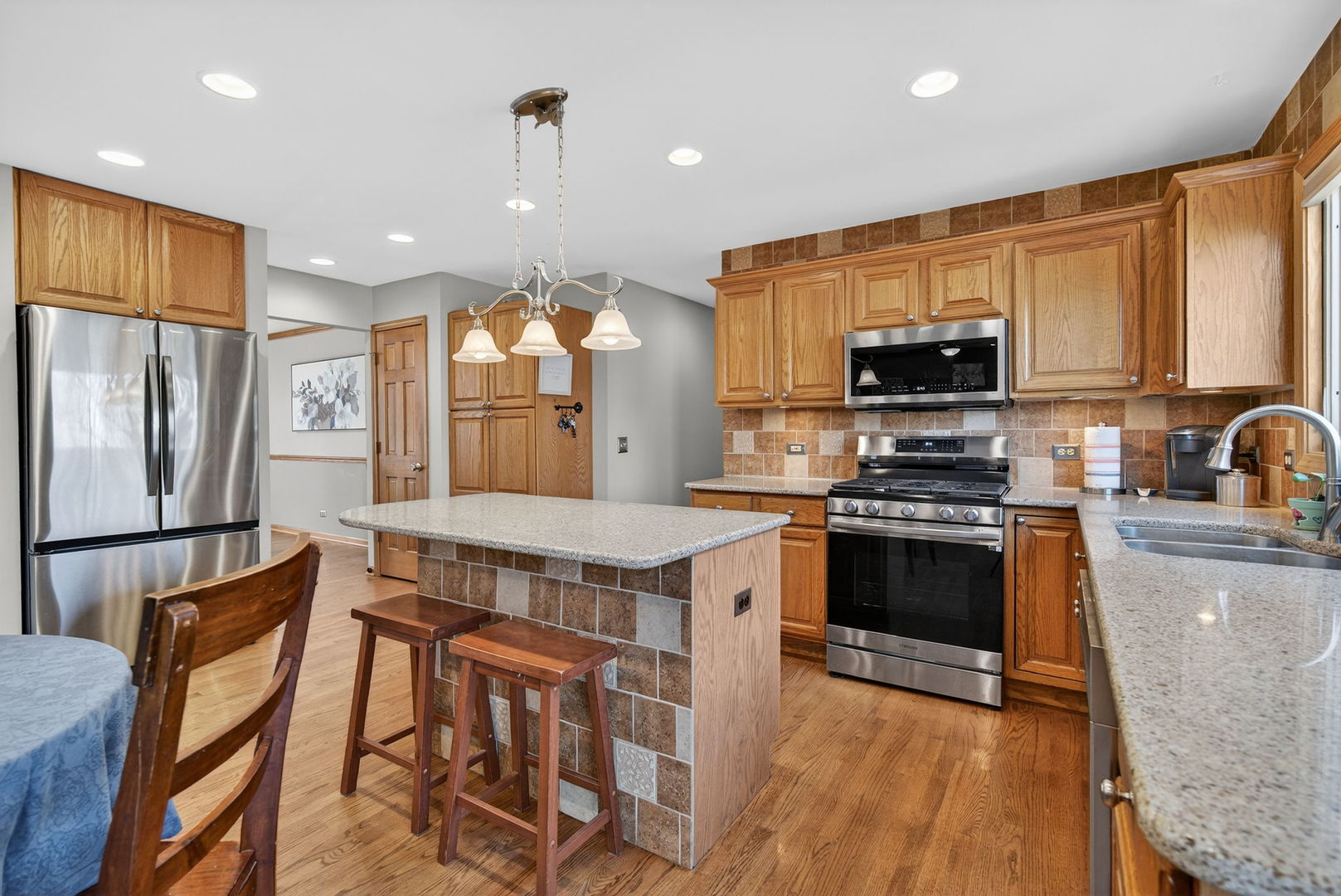 113 Woodlet Lane Bolingbrook IL 60490