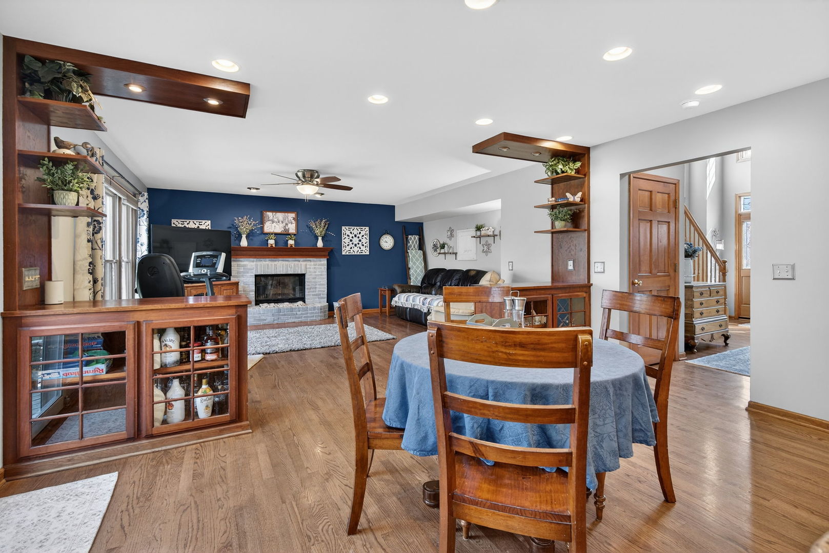 113 Woodlet Lane Bolingbrook IL 60490