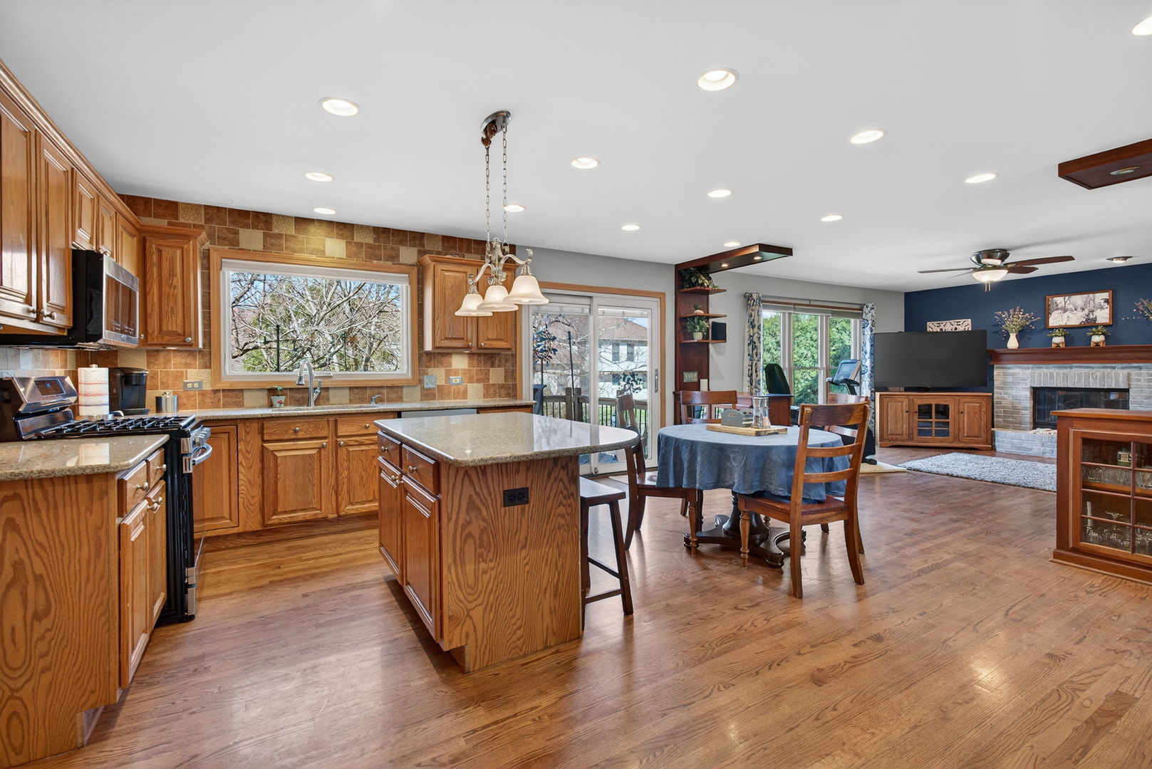 113 Woodlet Lane Bolingbrook IL 60490