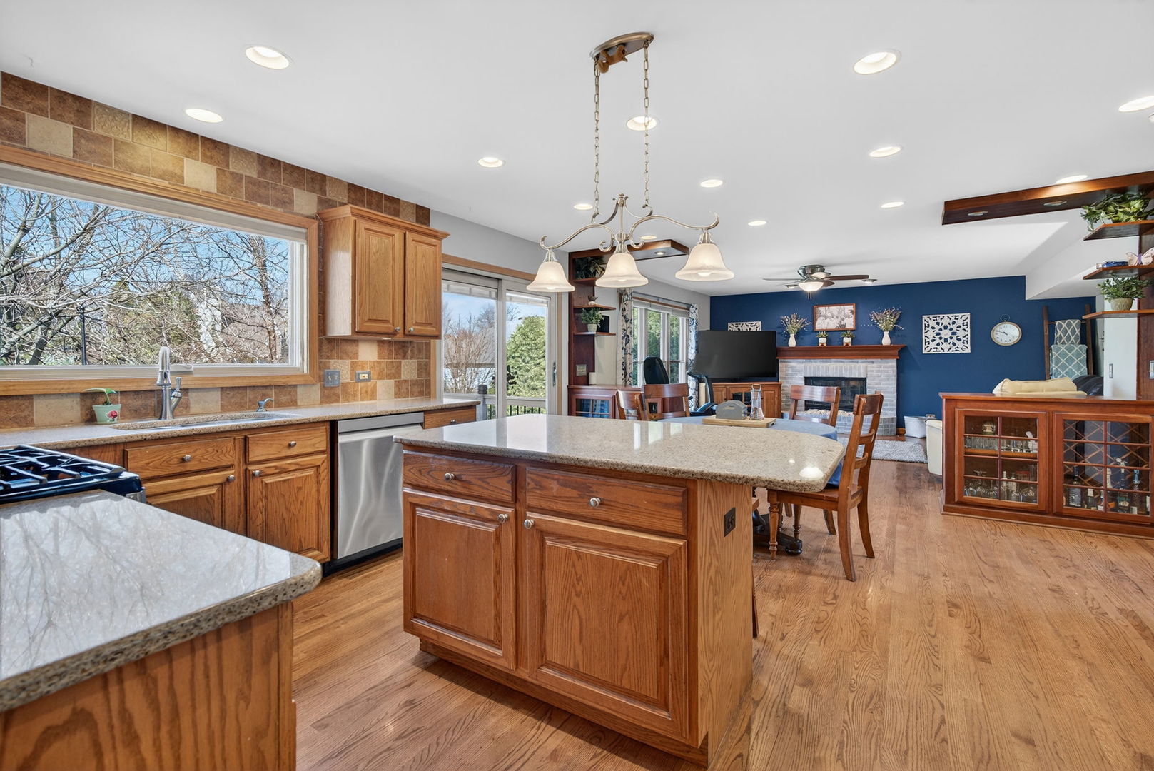 113 Woodlet Lane Bolingbrook IL 60490