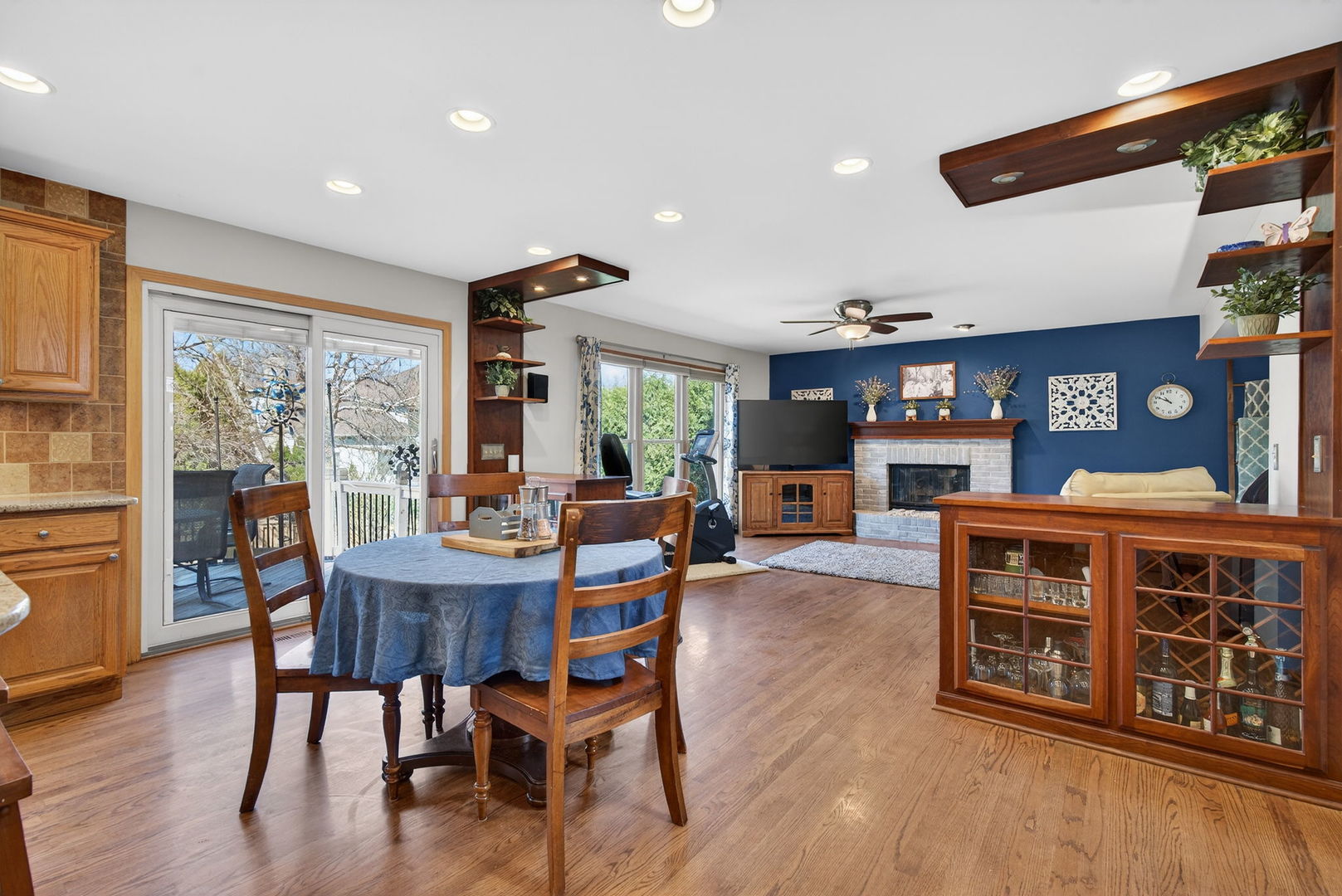 113 Woodlet Lane Bolingbrook IL 60490