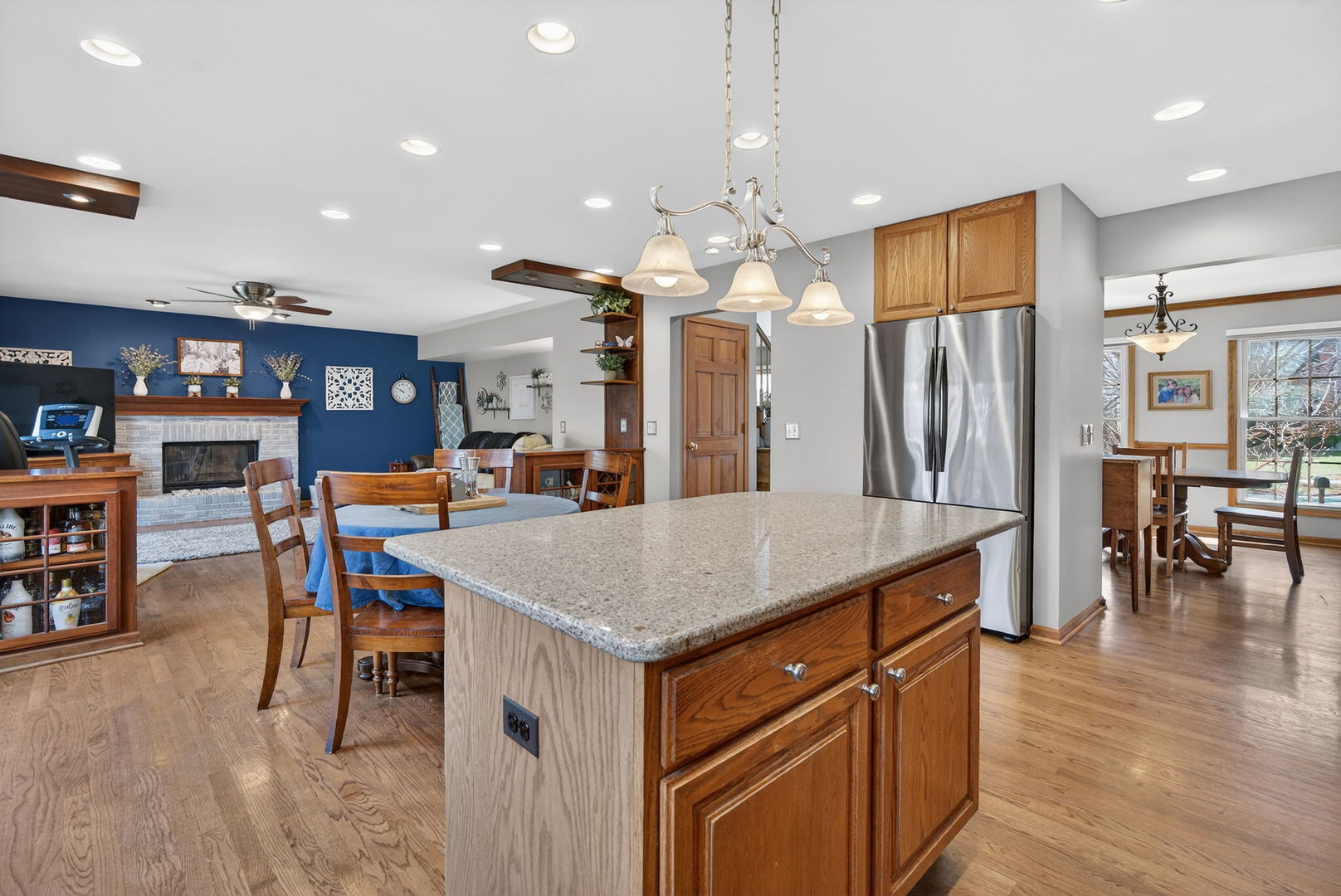 113 Woodlet Lane Bolingbrook IL 60490