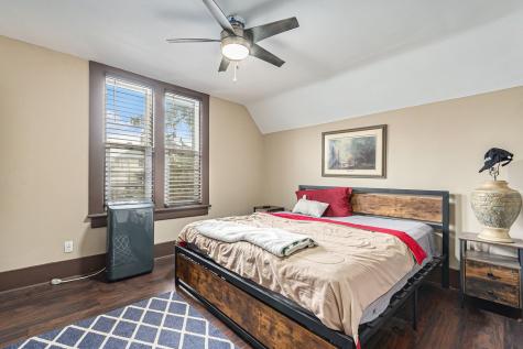 286 Villa Street Elgin IL 60120