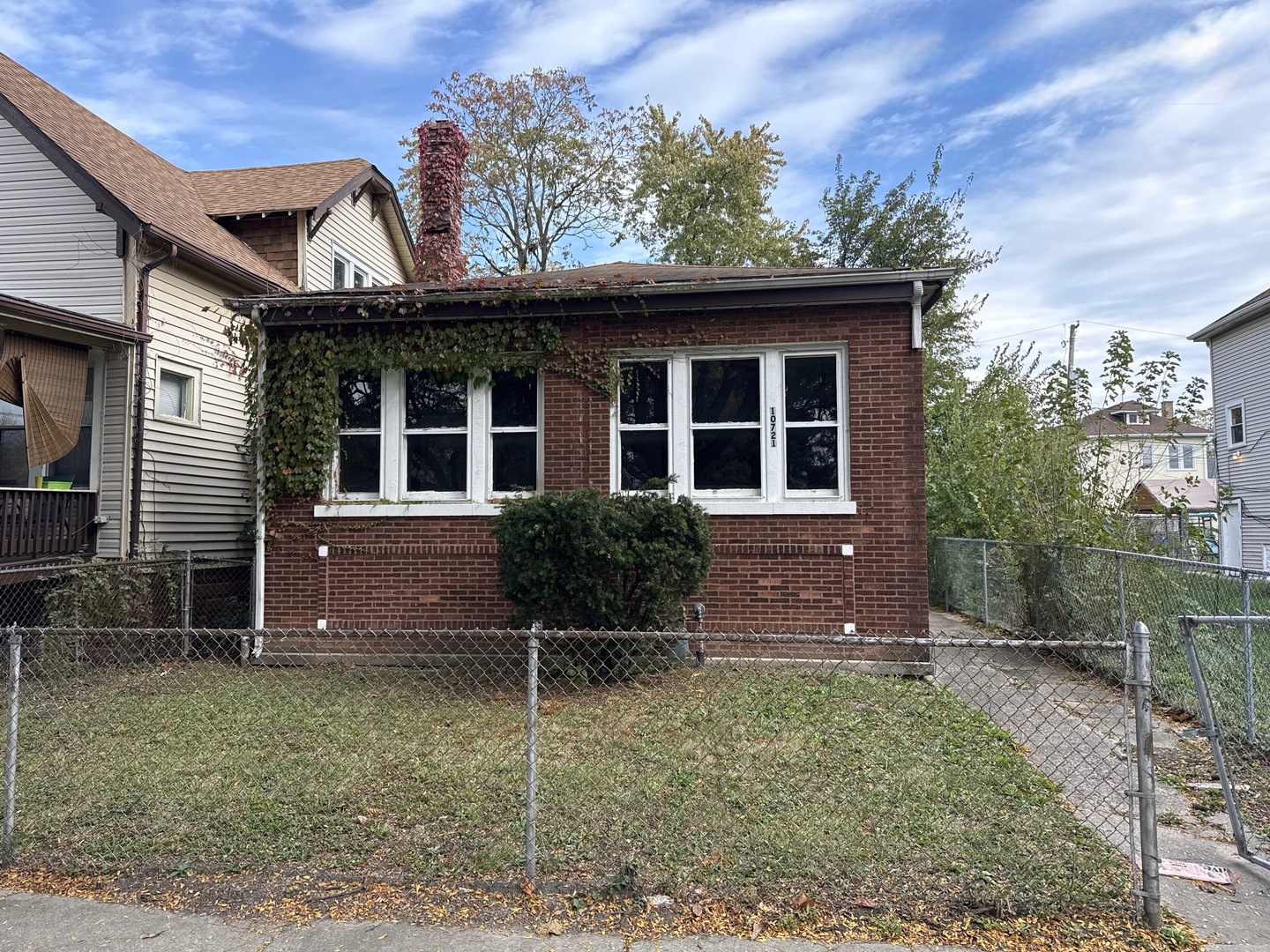 10721 South Prairie Avenue Chicago IL 60628