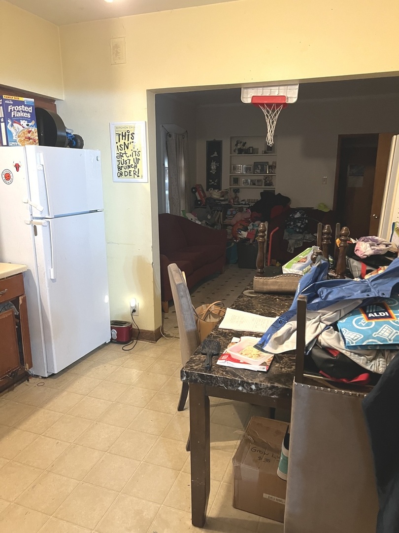 2825 North Moody Avenue Chicago IL 60634