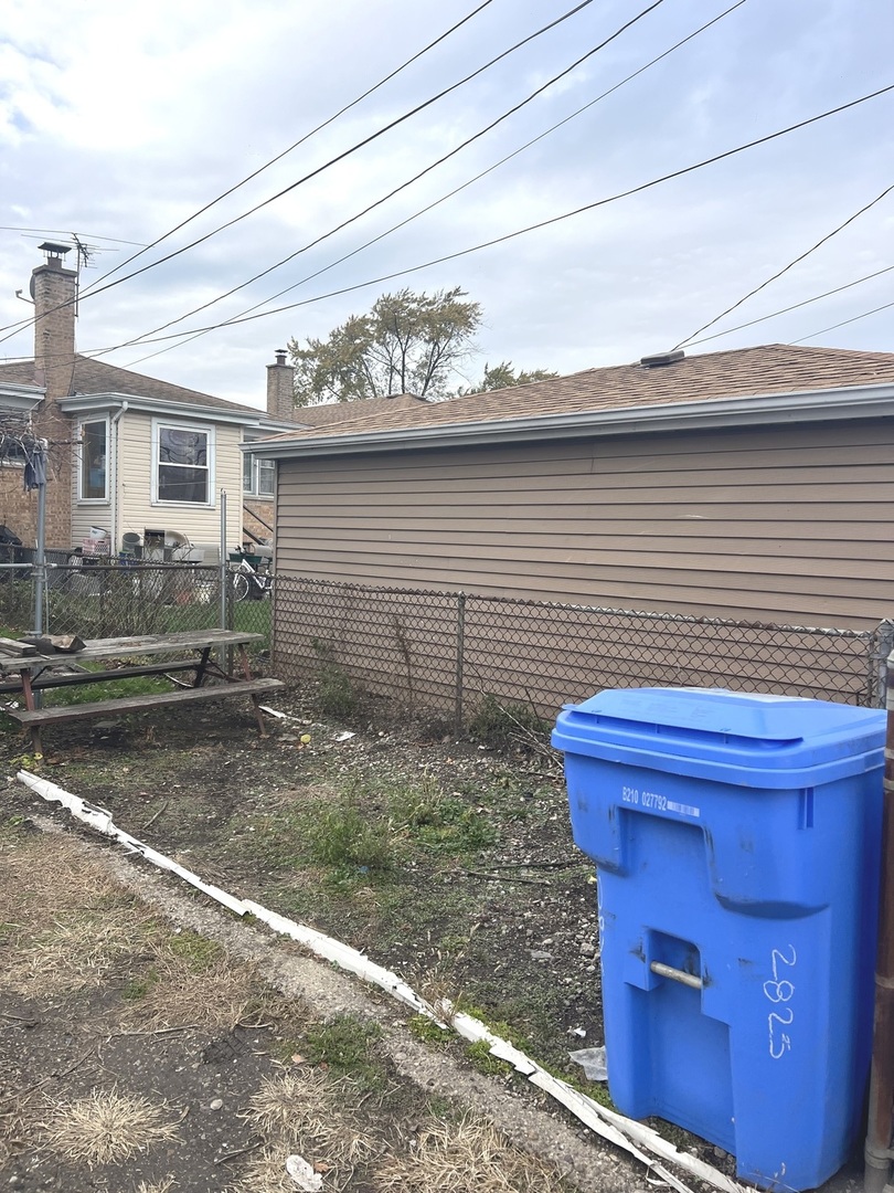 2825 North Moody Avenue Chicago IL 60634