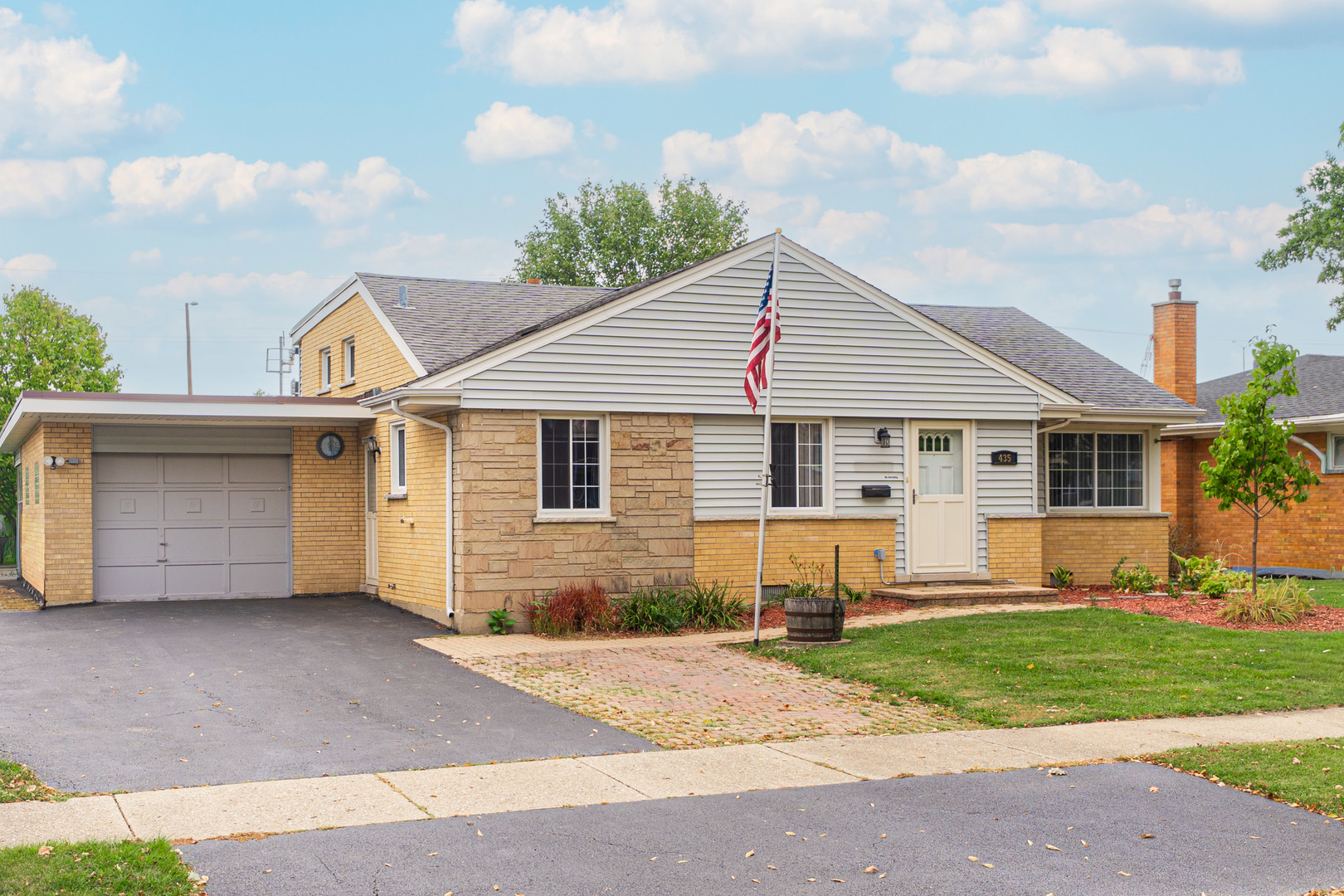 435 East Park Avenue Elmhurst IL 60126