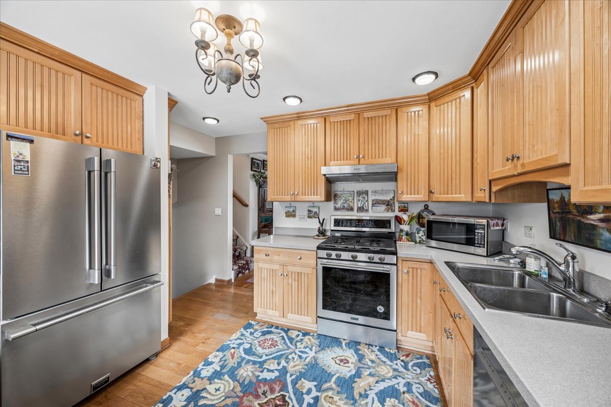 425 79TH Street Willowbrook IL 60527