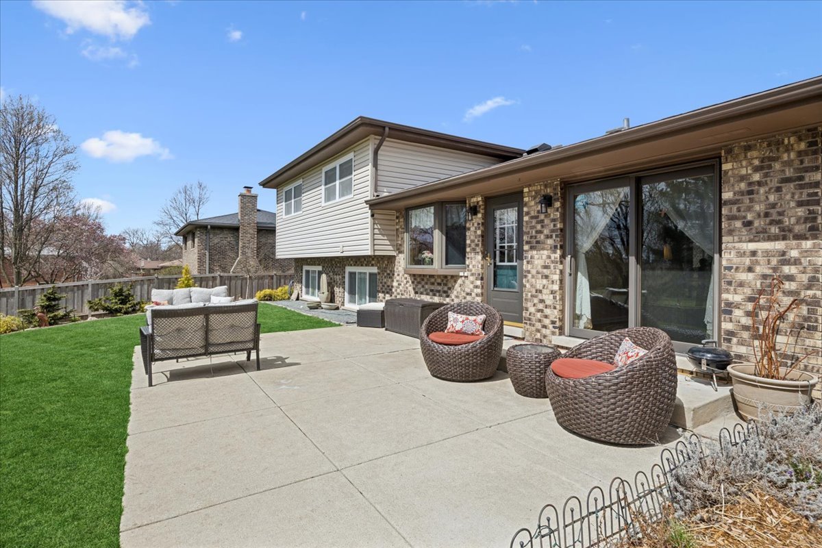 425 79TH Street Willowbrook IL 60527