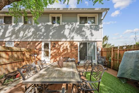 4096 Quincy Court Streamwood IL 60107