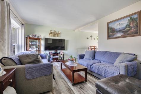 4096 Quincy Court Streamwood IL 60107