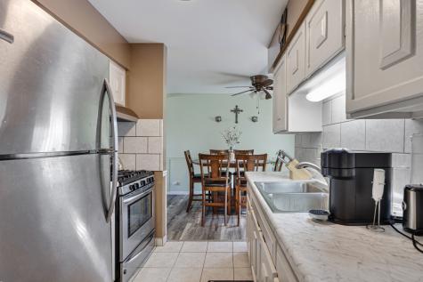4096 Quincy Court Streamwood IL 60107
