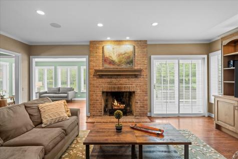 1310 Longmeadow Lane Lake Forest IL 60045