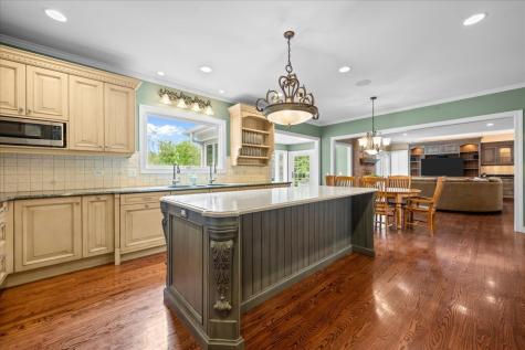 1310 Longmeadow Lane Lake Forest IL 60045