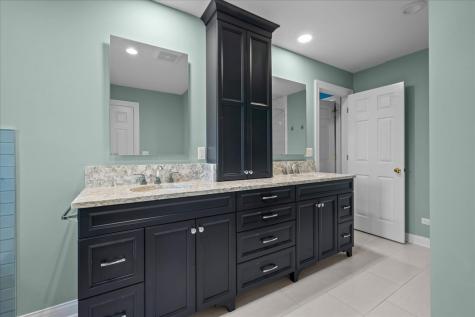 1310 Longmeadow Lane Lake Forest IL 60045