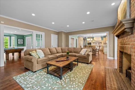 1310 Longmeadow Lane Lake Forest IL 60045