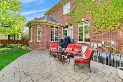 327 South Knight Avenue Park Ridge IL 60068