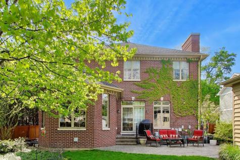 327 South Knight Avenue Park Ridge IL 60068