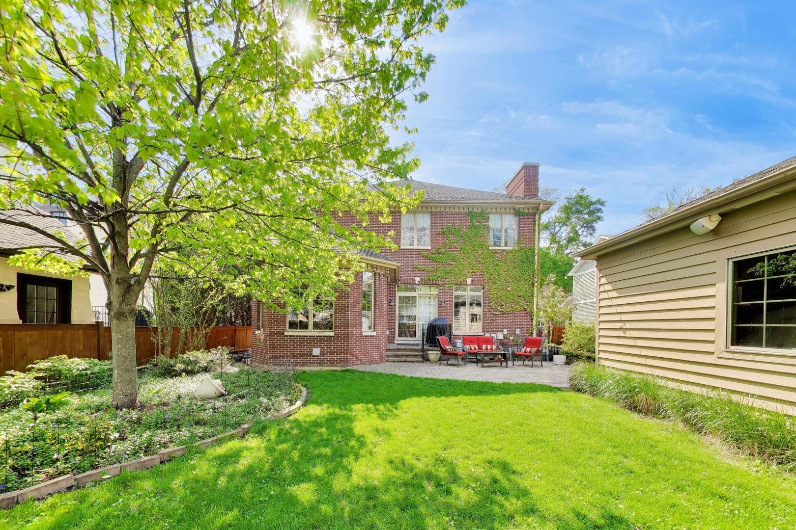 327 South Knight Avenue Park Ridge IL 60068