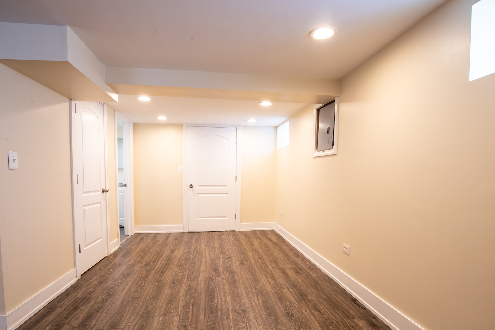 10005 South Calhoun Avenue Chicago IL 60617