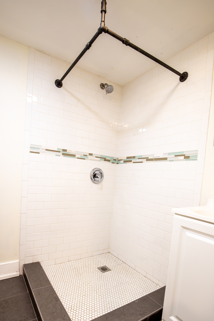 10005 South Calhoun Avenue Chicago IL 60617