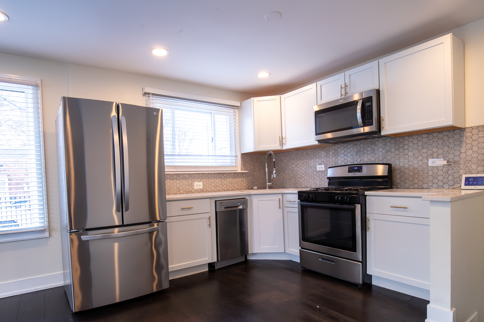 10005 South Calhoun Avenue Chicago IL 60617