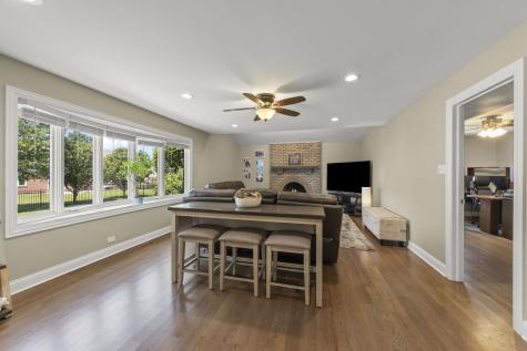 17652 Crestview Court Orland Park IL 60467