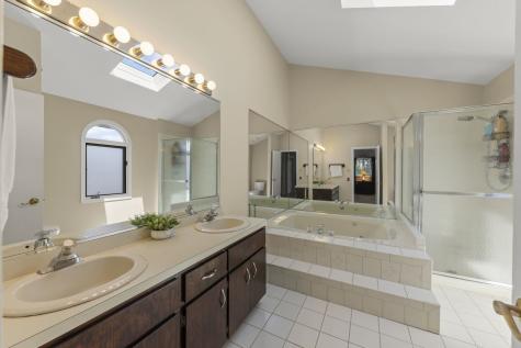 17652 Crestview Court Orland Park IL 60467
