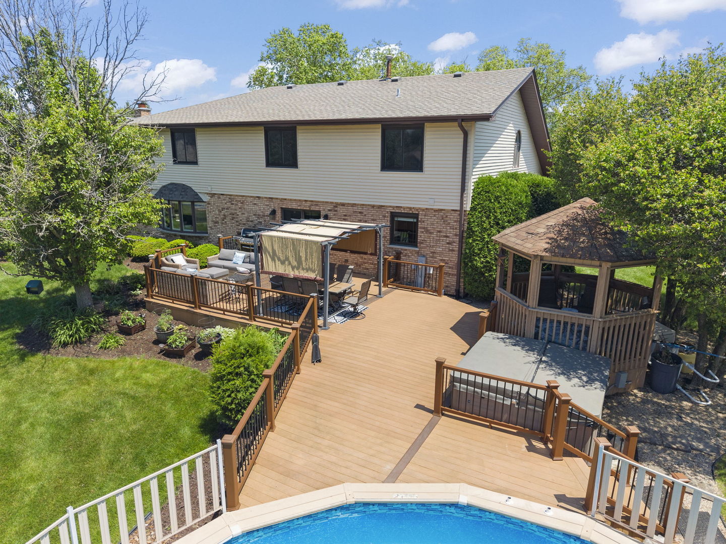 17652 Crestview Court Orland Park IL 60467
