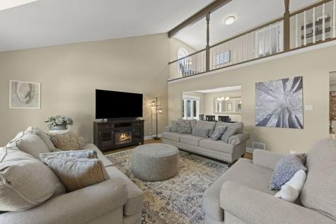 17652 Crestview Court Orland Park IL 60467