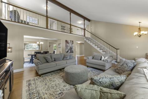 17652 Crestview Court Orland Park IL 60467