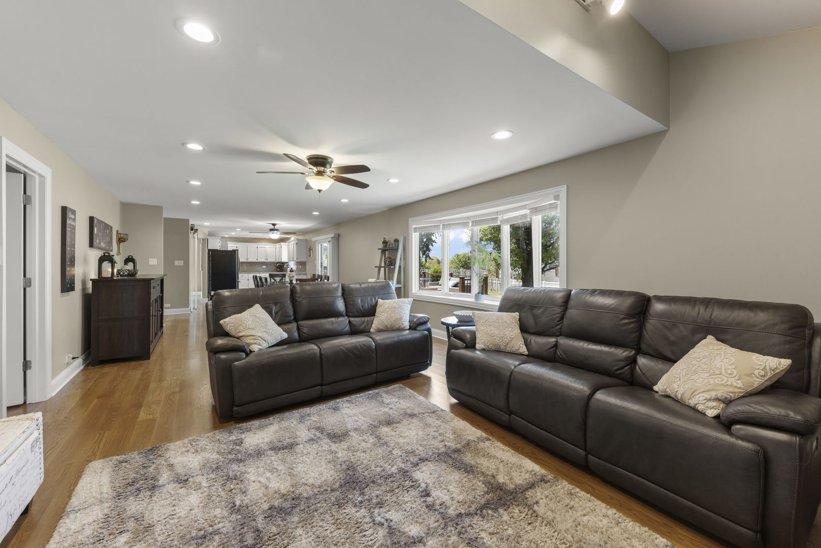 17652 Crestview Court Orland Park IL 60467